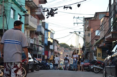 Aux Lio Emergencial Pode Ser Estendido A Mais Da Metade Da Popula O