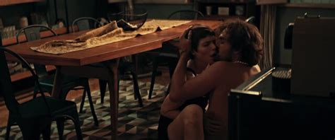 Nude Video Celebs Priscila Reis Sexy Leticia Colin Nude A Porta Ao Lado