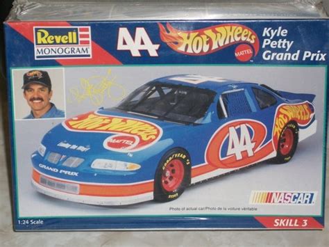 Revell Monogram 1 24 Scale 44 Hot Wheels Kyle Petty Grand Prix EBay