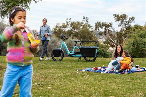 Trek zeigt mit Fetch+ 2 und Fetch+ 4 erstmalig Lastenfahrräder