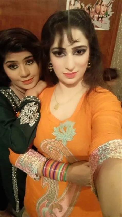 Girls Cloth Women Fashion Pakistani Bikini Desi Hottest MOM Aunties And Desi Girls Photos 2016
