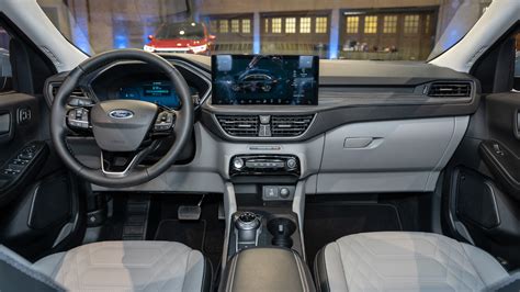 ford escape plug  hybrid  interior exterior