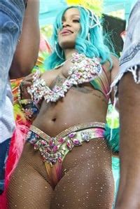 Rihanna S Fat Tits And Ass At A Mating Festival
