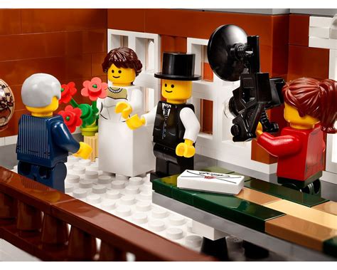 LEGO Set 10224-1 Town Hall (2012 Modular Buildings) | Rebrickable ...