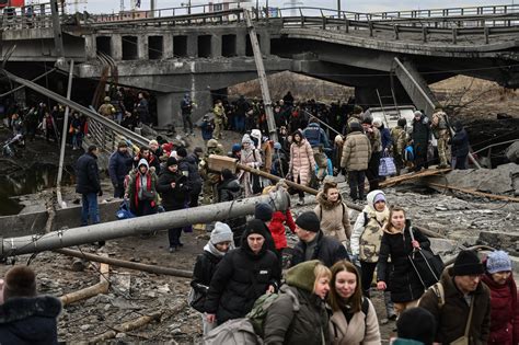 Zelensky Says Airport Outside Kyiv Destroyed as 1.5M People Flee