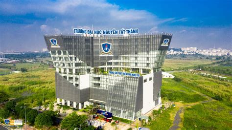 truong dh nguyen tat thanh khanh thanh toa nha dau tien thuoc du