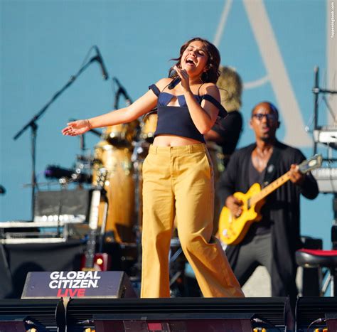 Alessia Cara Nude OnlyFans Leaks The Fappening Photo