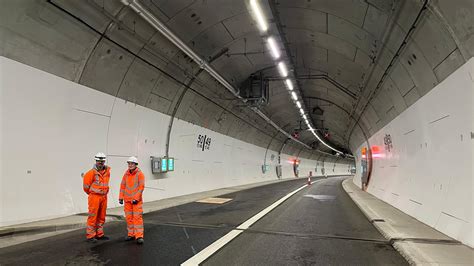 Silvertown Tunnel: Who pays and why the controversy? - BBC News