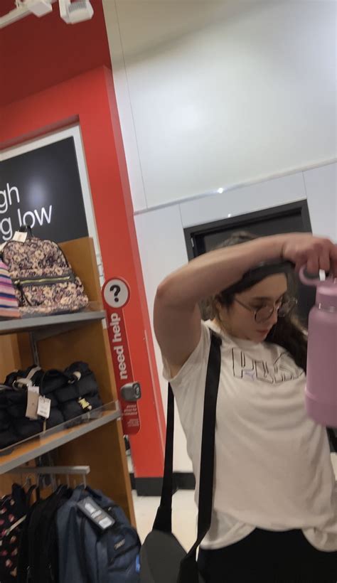 Cute Latina Bubble In Black Leggings Spandex Leggings Yoga Pants Forum