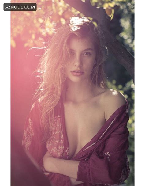 CAMILA MORRONE Nude AZNude