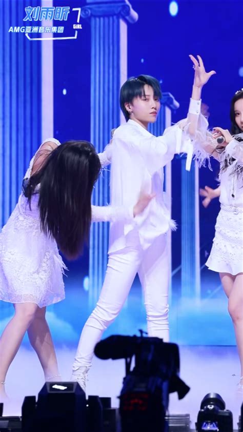 Ghim của On Yi trên Liu Yu Xin 刘雨昕