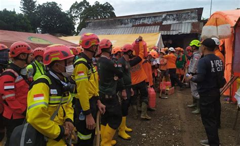 Tim Sar Lanjutkan Pencarian 14 Orang Korban Gempa Yang Hilang Indoposco