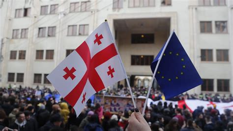 Trifulca En El Parlamento De Georgia Algunos Diputados Llegan A Las Manos Por El Proyecto De