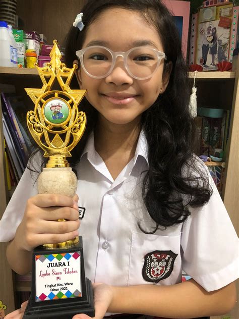 Sd Kristen Petra 13 Juara Ii Siswa Teladan Putri Tingkat Kabupaten