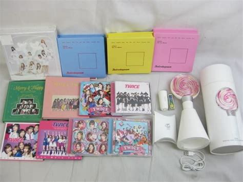 【やや傷や汚れあり】【同梱可】中古品 韓流 Twice Official Light Stick And Moon Light ペンライト One