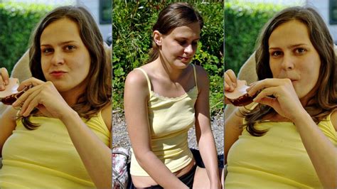 Kathrin Wagner Funky Guste Guste Flashing Outdoors Porn Pic