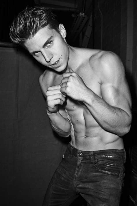 Nolan Funk Nolan Gerard Funk Hot Actors Funk