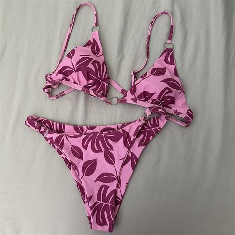 Hawaiian Hibiscus Bikini Set Top And Bottom Both Depop