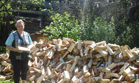 Картинка колоть дрова (45 фото) - фото - картинки и рисунки: скачать ...