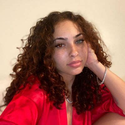 Ash Kaashh Wiki, Age, Bio, Height, Boyfriend, Career, Net Worth