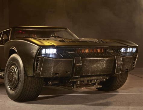 Hot Wheels Mattel Creations The BATMAN The Ultimate Batmobile 1 10