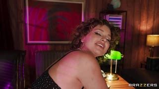 Dan Dangler Gets Her Pussy Pounded By Mick Blue Standing Porn Movies