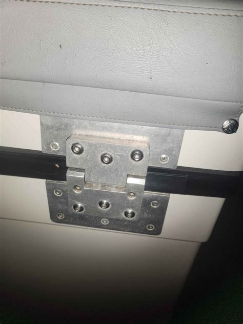 evakool  esky  cushion  upgraded hinges refrigerators