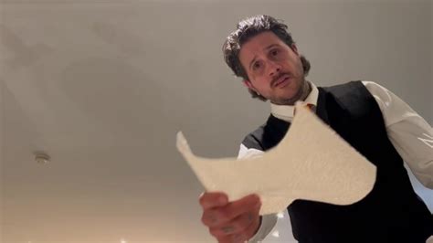 Ich Helfe Dir Dich Sauber Zu Machen Weil Dein One Night Stand Ordentlich Druck Hatte Pornhub Gay