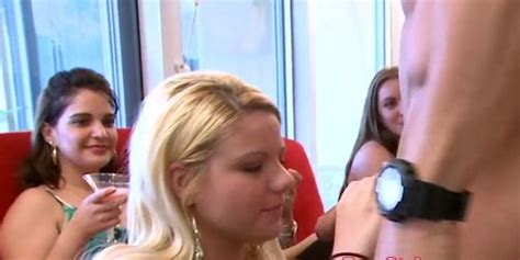 Horny Sluts Sucks Cock At Dancing Bear Stripper Party Tnaflix