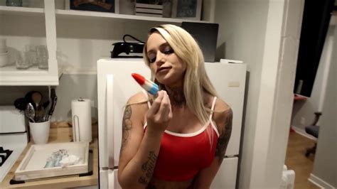 Stephanie Love BUSTY BLONDE Pole Dancing Stripper