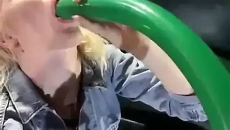 Hotkinkyjo Xo Speculum Exteme Anal Weit Offen Cm Langer Dildo Von Sinnovator In Ihrem Bauch