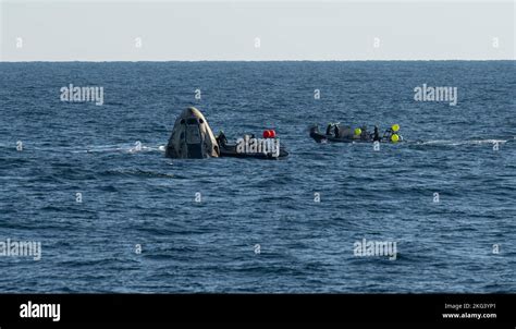 Nasas Spacex Crew 4 Splashdown Support Teams Work Around The Spacex