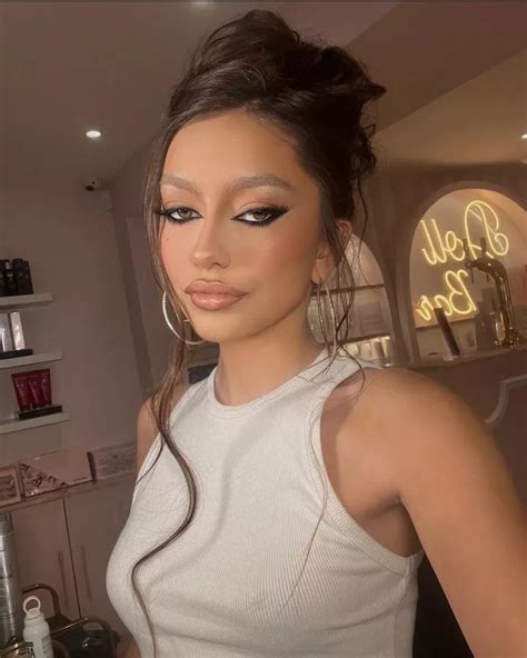 Danielle Nudes ChavGirls NUDE PICS ORG