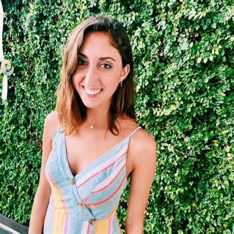 New Hot Sexy Noelle Cheney Bikini Pics