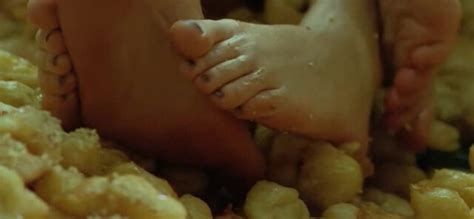 Nude Video Celebs Fay Xyla Nude Honey And The Pig