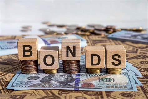 bond etfs  buy  play  spike  bond prices  wall st