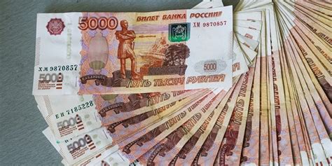 Объем наличных денег у россиян превысил 15 трлн руб. - ИА "Финмаркет"