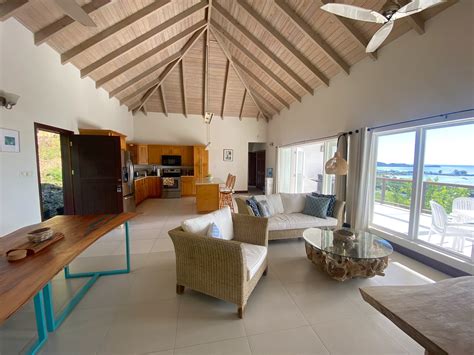 A Tranquil Retreat with Panoramic Ocean Views - Home Rental in Jolly