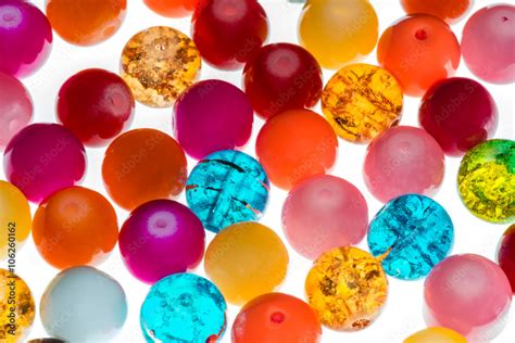 Цветные стеклянные шарики на белом фоне. Stock Photo | Adobe Stock