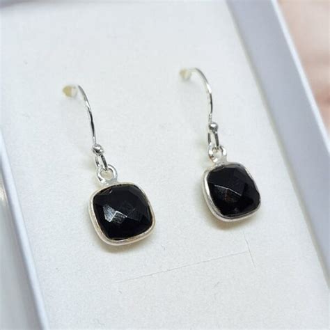 Onyx Earrings - Simply Silver