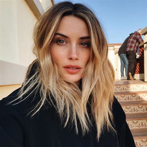 Hot Arielle Vandenberg Photos ThBlog