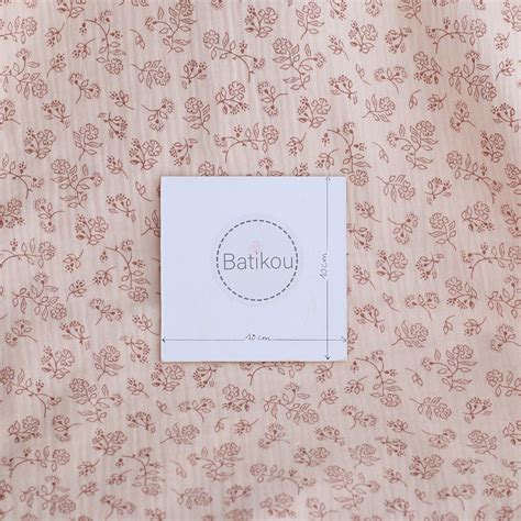 Tissu Double Gaze Coton Oekotex Blanc Fleuri Rose Nude Clair Discret