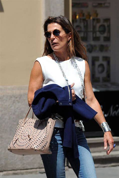 Fiona Swarovski – HawtCelebs