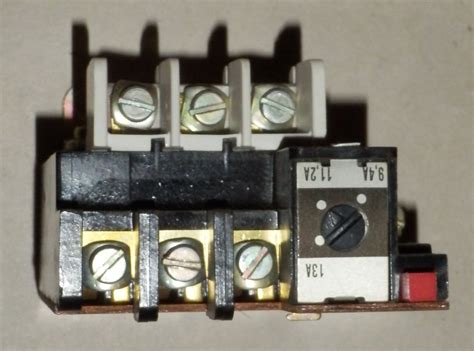Electrotechnical components | P-16R / 500V