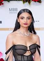 Bayan Layla Nude Aznude