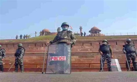 दिल्ली में सुरक्षा व्यवस्था को लेकर तगड़े इंतजाम Republic Day 2024 Tight Security In Delhi