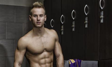 Tips For Cruising At A Gay Gym Gayety