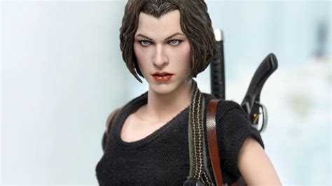Resident Evil Afterlife Alice Hot Toys Figure Incoming Rely On Horror