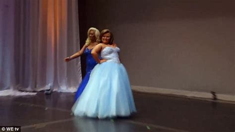 Mama June Gets Pep Talk From Honey Boo Boo In From Not To Hot Teaser Daily Mail Online