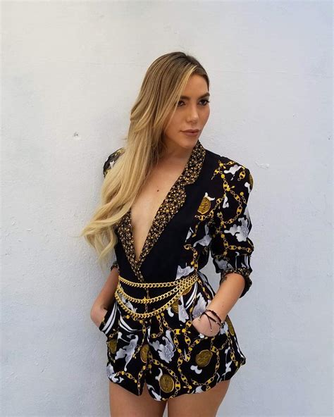 Frida Sofía presume su CANDENTE figura en mini bikini